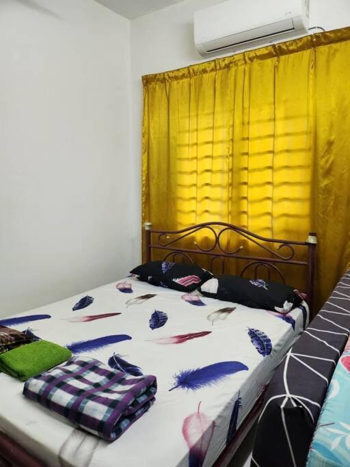 Вилла D'Haja 61 Klia Sepang With 3 Airconds & Wifi Бантинг Экстерьер фото