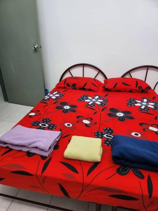 Вилла D'Haja 61 Klia Sepang With 3 Airconds & Wifi Бантинг Экстерьер фото